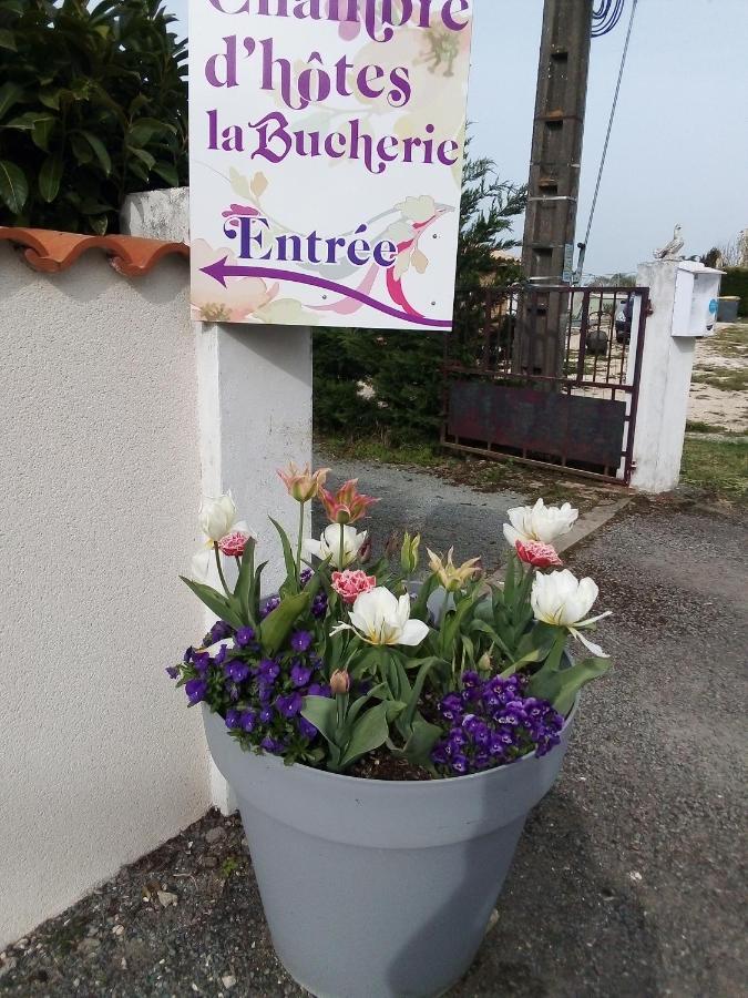 Chambre D Hotes Saint-Laurent-de-la-Barriere Екстериор снимка