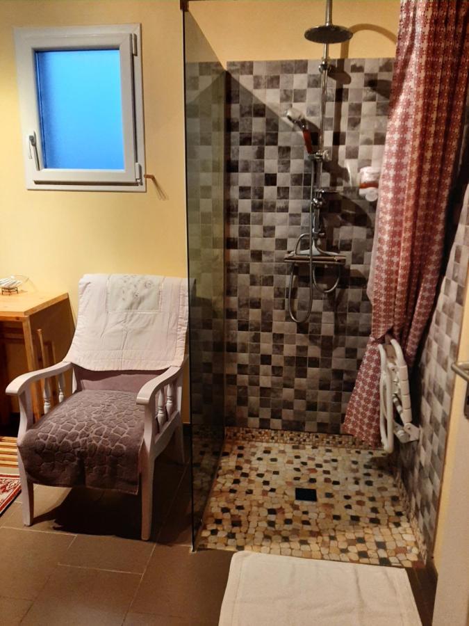 Chambre D Hotes Hotel Saint-Laurent-de-la-Barriere Екстериор снимка