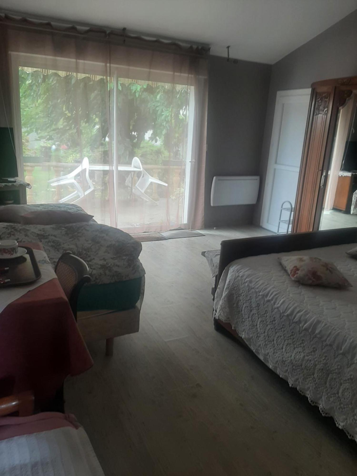Chambre D Hotes Saint-Laurent-de-la-Barriere Екстериор снимка